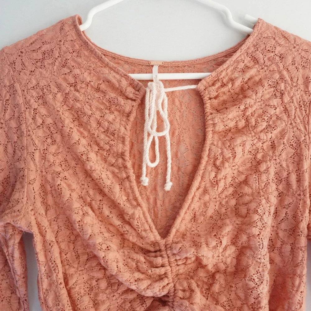 Free People Lace Ruched Top Blouse Long Sleeve Drawstring Peach Boho Bohemian‎ S